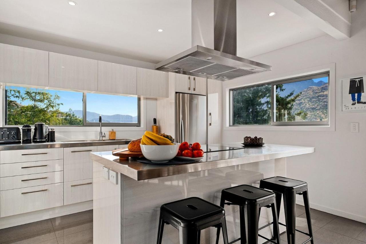 Queenstown Lakefront Dream 4 Bed Eksteriør billede