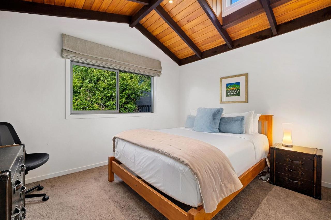 Queenstown Lakefront Dream 4 Bed Eksteriør billede